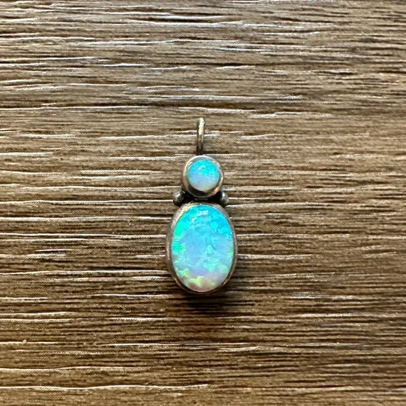 Sterling and Opal Pendant - Picture 1 of 4